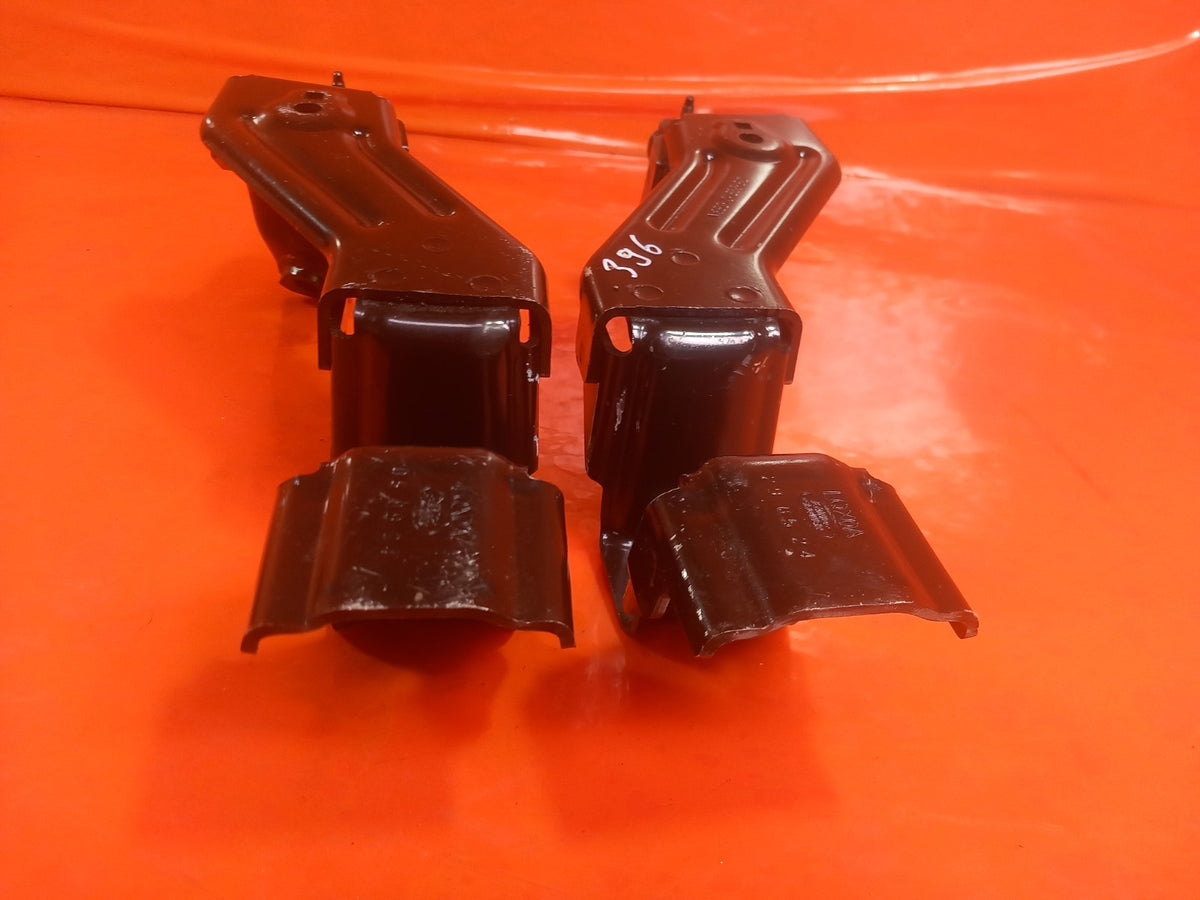 2025 Land Rover Defender L663 Bracket Pair Left Right N8B2-104B36-BC A396 - Image 12
