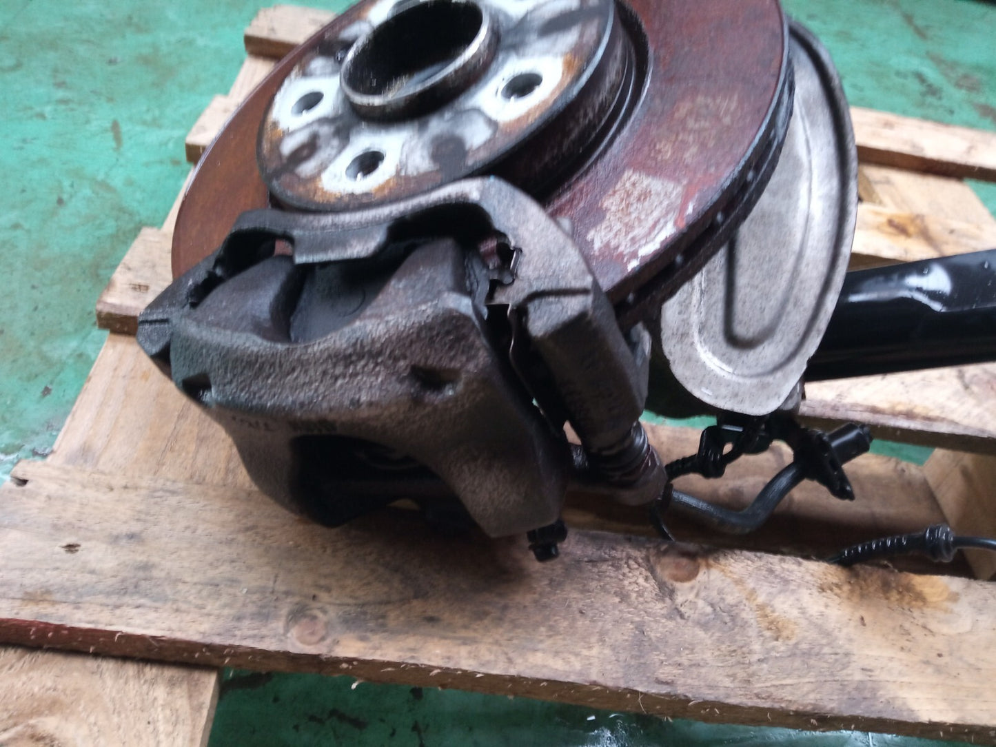 MINI COOPER 1.5 DIESEL 2017 FRONT RIGHT SUSPENSION HUB LEG 6852412 6876644 A034 - Image 4