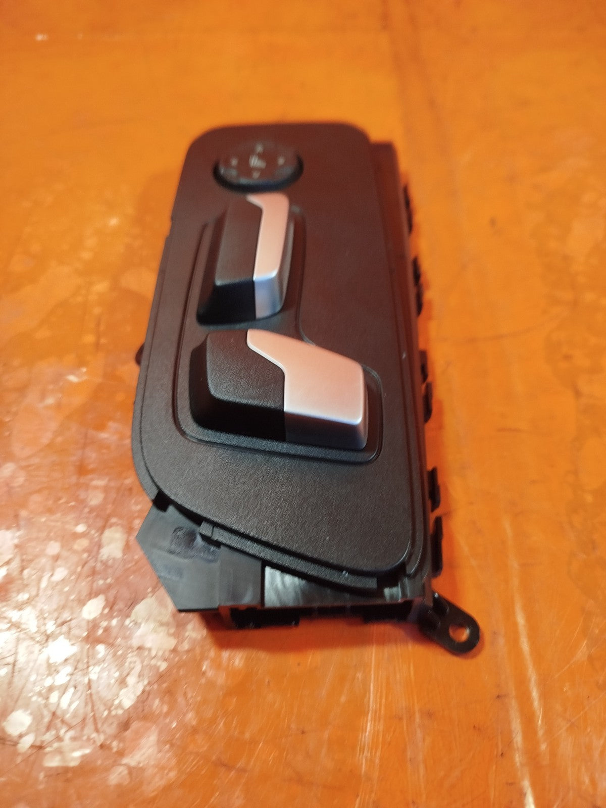 ✅2024 SKODA KAMIQ SE FRONT RIGHT SEAT CONTROL SWITCH 9390107 + WARRANTY A319 - Image 6