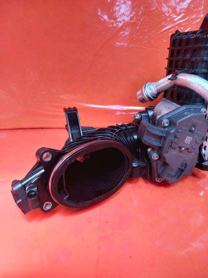 2025 Mercedes GLE W167 AMG Intercooler A6560109500 Warranty A397 - Image 10