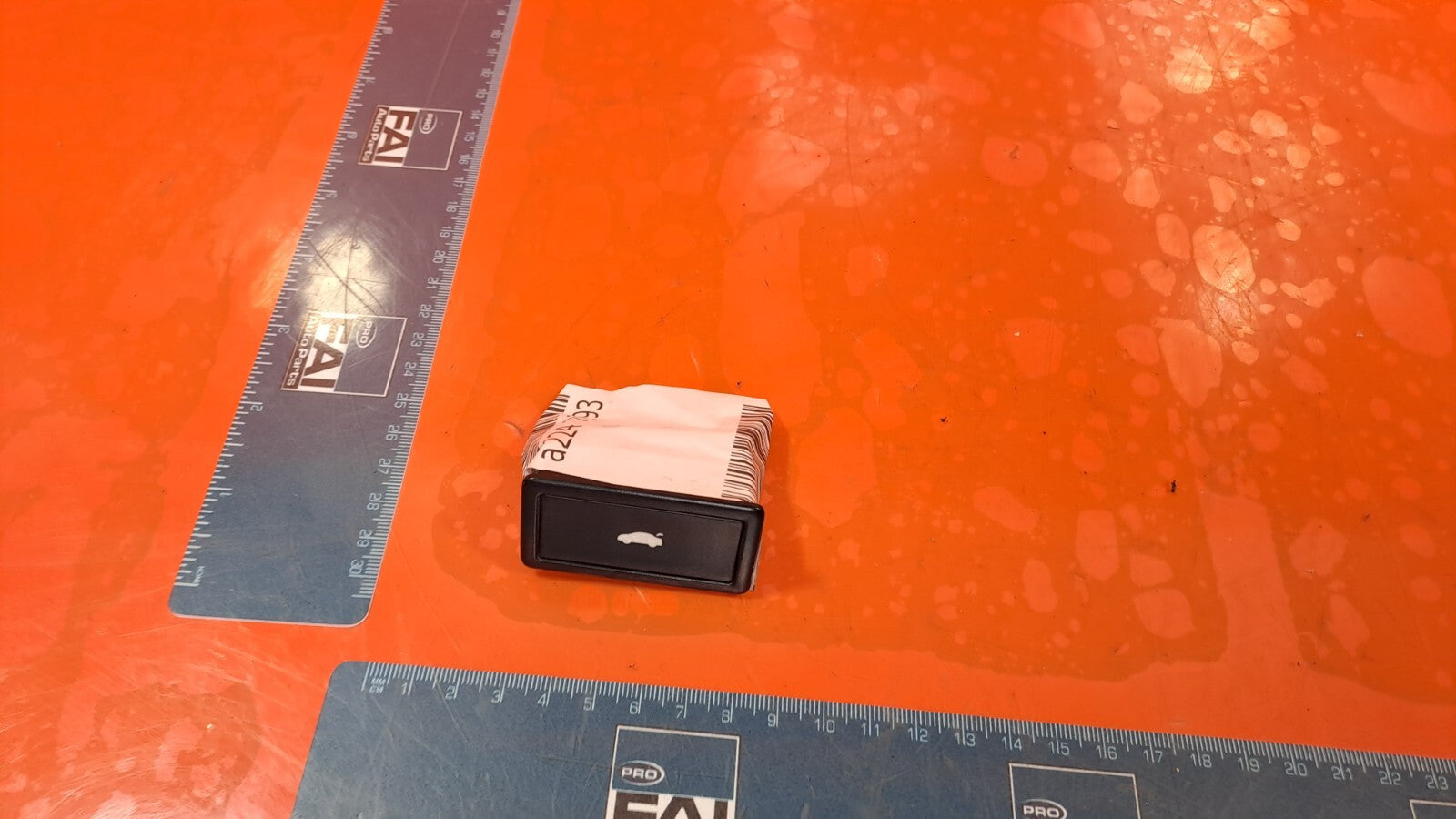 2010 AUDI Q7 S-LINE 3.0D TAILGATE SWITCH BUTTON 3D0959831D + WARRANTY A224 - Image 1