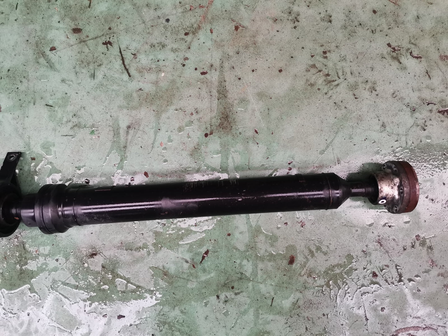 LAND ROVER DISCOVERY 5 L462 2.0 DIESEL 2018 REAR PROPSHAFT 2153137500015 - Image 2