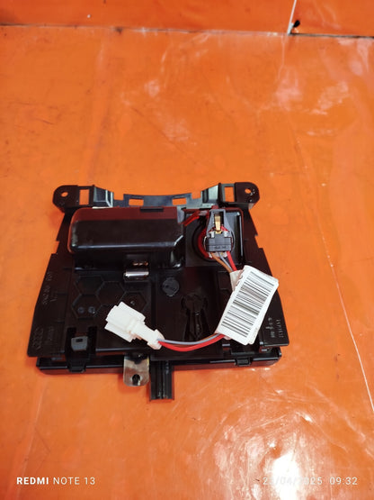 ✅AUDI Q5 S LINE 2.0 PETROL 2012 CENTRE CONSOLE STORAGE COMPARTMENT 8K0857965 - Image 7