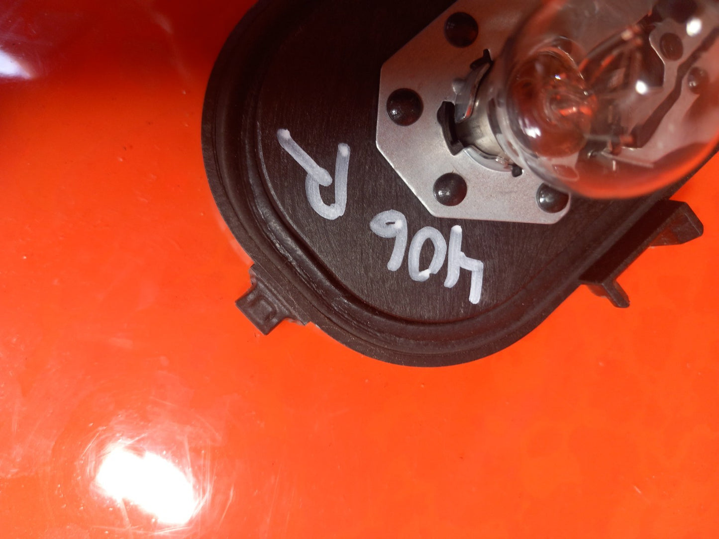 2024 Ford Transit Custom Rear Right Tail Light Bulb Cover Holder 00229266 A406 - Image 8