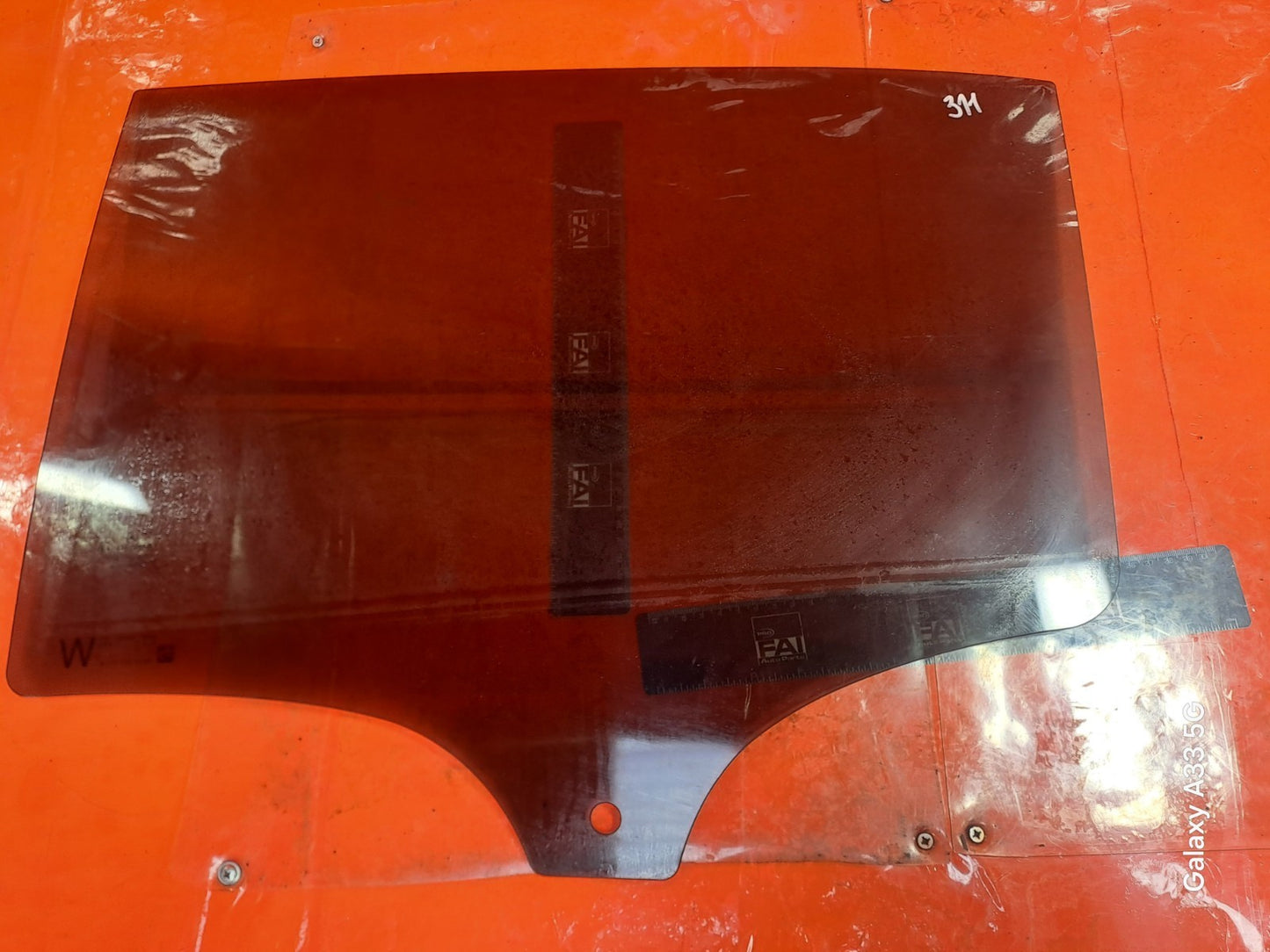 ✅MERCEDES A180 SPORT 1.3 PETROL 2025 REAR LEFT DOOR WINDOW GLASS A1777353100 - Image 4