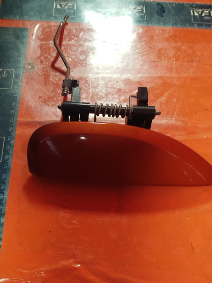 ✅2024 DACIA DUSTER JOURNEY REAR RIGHT EXTERIOR DOOR HANDLE ORANGE +WARRANTY A364 - Image 4