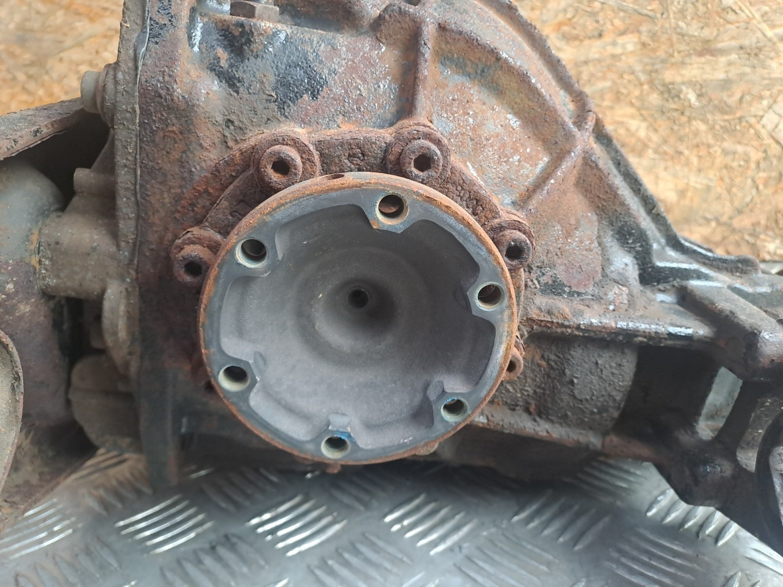 ✅SSANGYONG RODIUS TURISMO 2.2 DIESEL 2017 REAR DIFF DIFFERENTIAL K4311521020 - Image 12