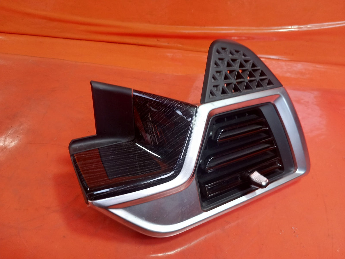 ebay-src:https://i.ebayimg.com/00/s/mtiwmfgxnjaw/z/vu0aaeswir1qgtin/$_57.jpg