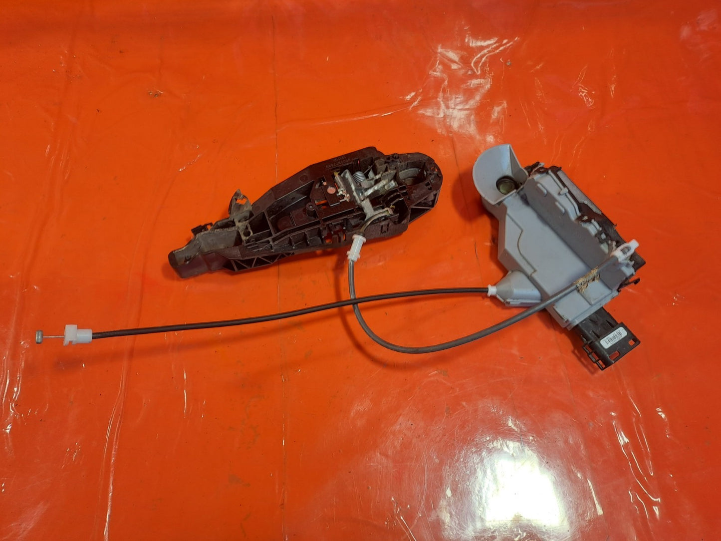 ✅Citroen Berlingo 650 1.5 Diesel 2020 Rear Left Door Lock 16943588 Warranty A381 - Image 2