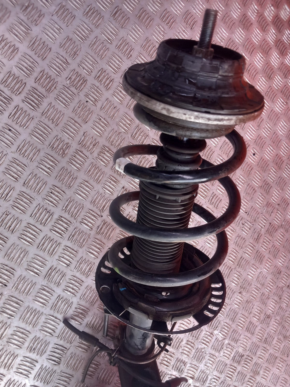 2021 VW Transporter T30 Front Right Suspension Leg Hub 7LA413031K Warranty A412 - Image 5
