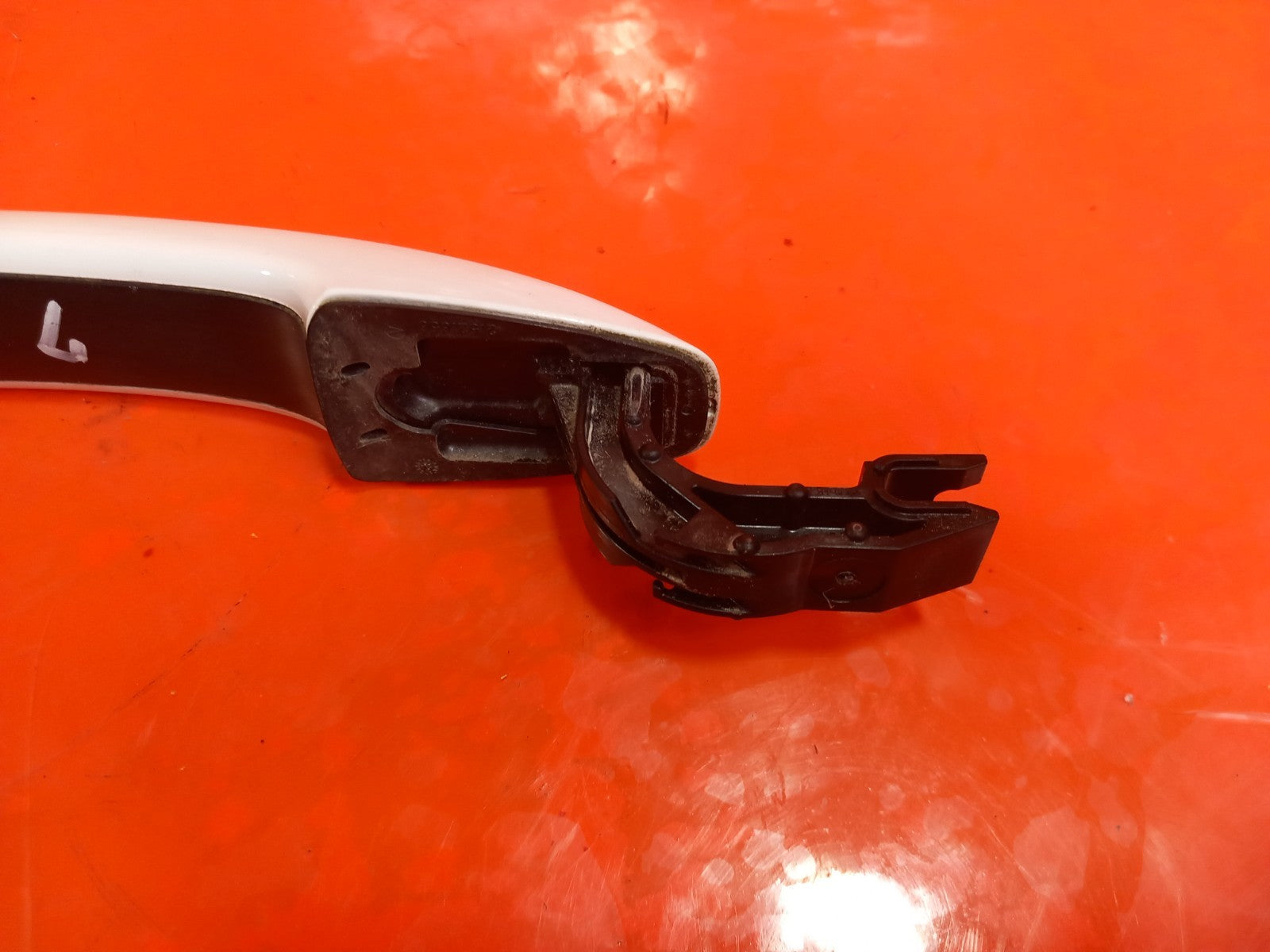 2024 Dacia Jogger Front Left Exterior Door Handle White Warranty A391 - Image 4