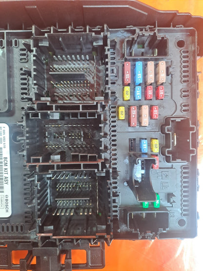 ebay-src:https://i.ebayimg.com/00/s/mtywmfgxmjaw/z/clmaaesw9l1pl2y0/$_57.jpg