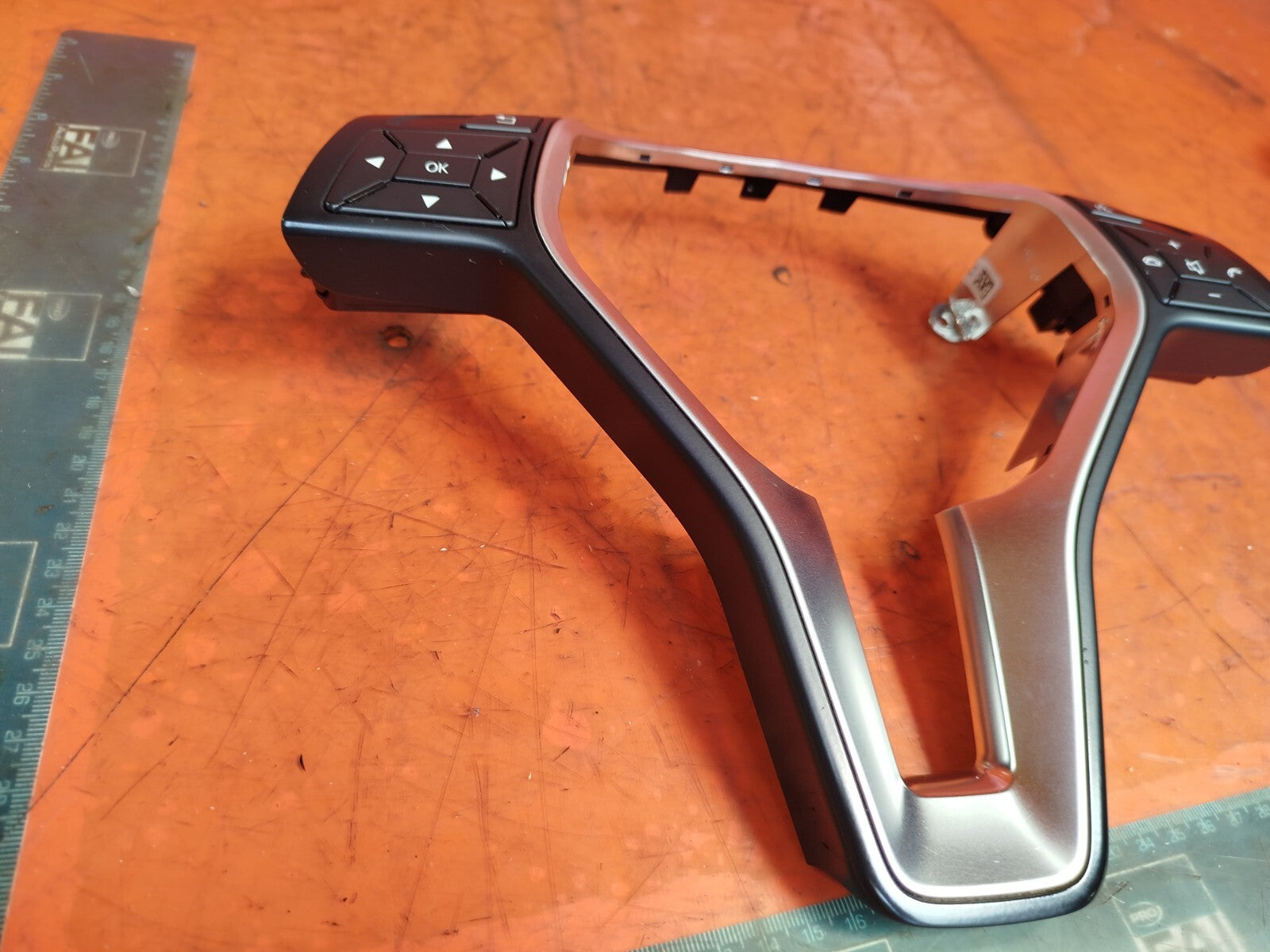 ebay-src:https://i.ebayimg.com/00/s/mtiwmfgxnjaw/z/pt8aaoswltpovtqx/$_57.jpg