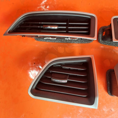 ✅Ford Galaxy Zetec 2017 2.0 Diesel AIR VENTS EM2B-19C682-AL EM2B-19C681-AL A296 - Image 5
