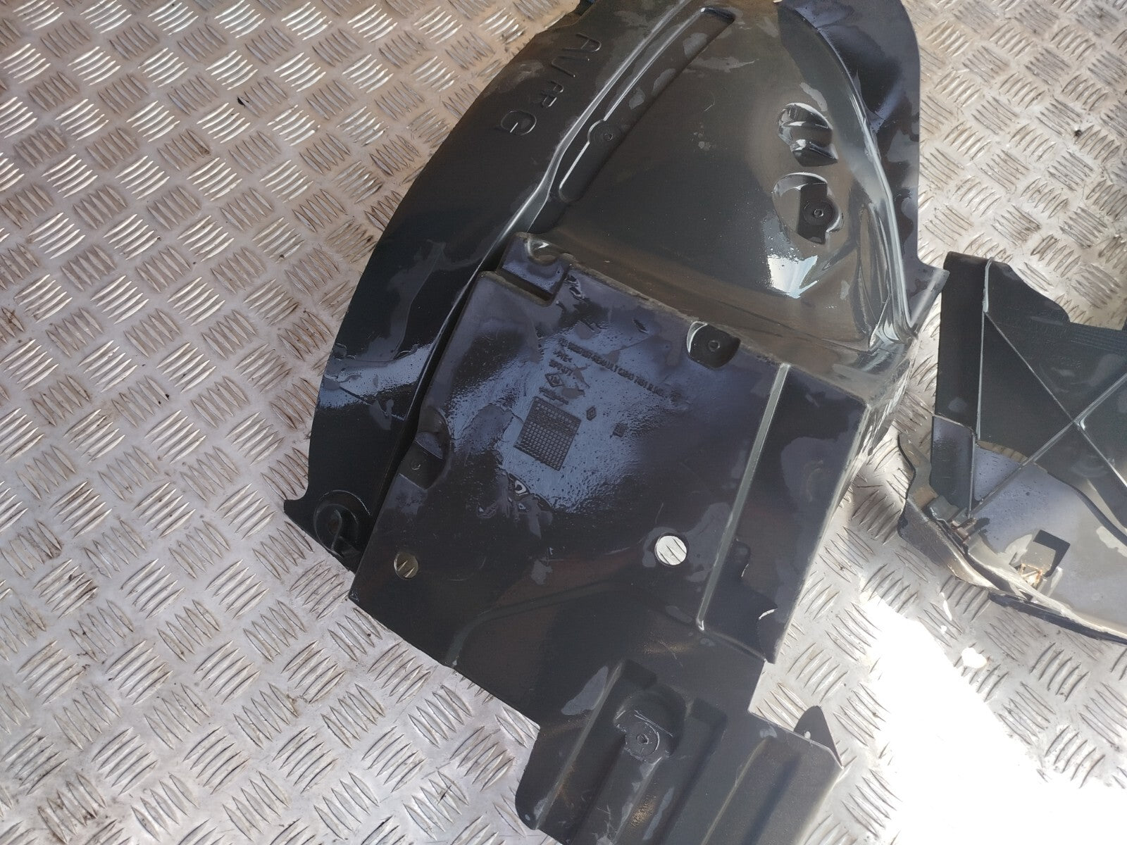 ✅Renault Trafic III Sl27 Sport 2016 1.6 Diesel FRONT LEFT WHEEL ARCH LINER A256 - Image 3