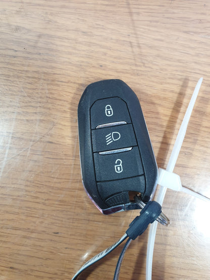 ebay-src:https://i.ebayimg.com/00/s/mtywmfgxmjaw/z/uzmaaoswaozm1j-y/$_57.jpg