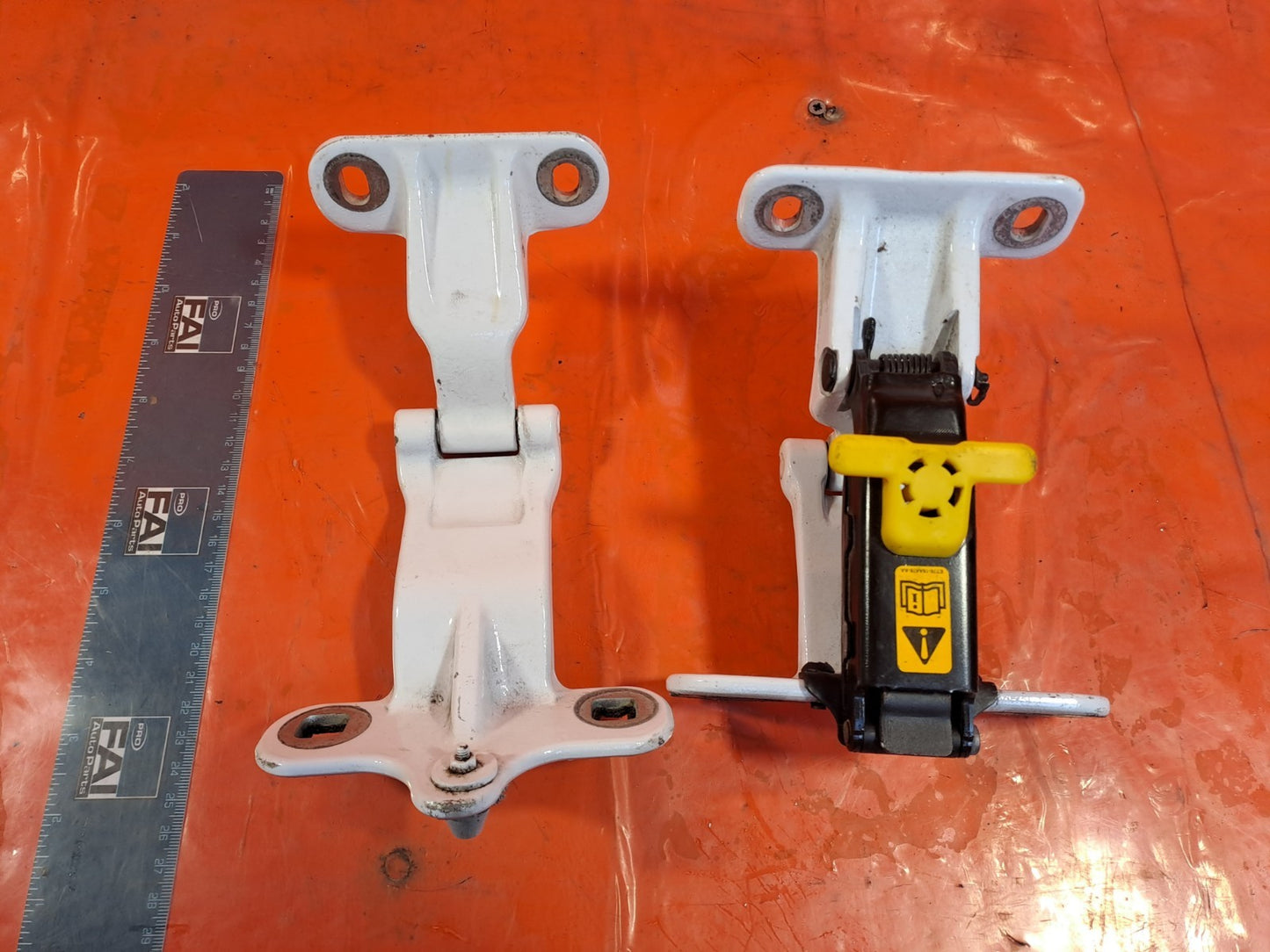 ✅Ford Transit Courier 1.5 Diesel 2024 Rear Right Door Hinges R2X6V42982BA A356 - Image 7