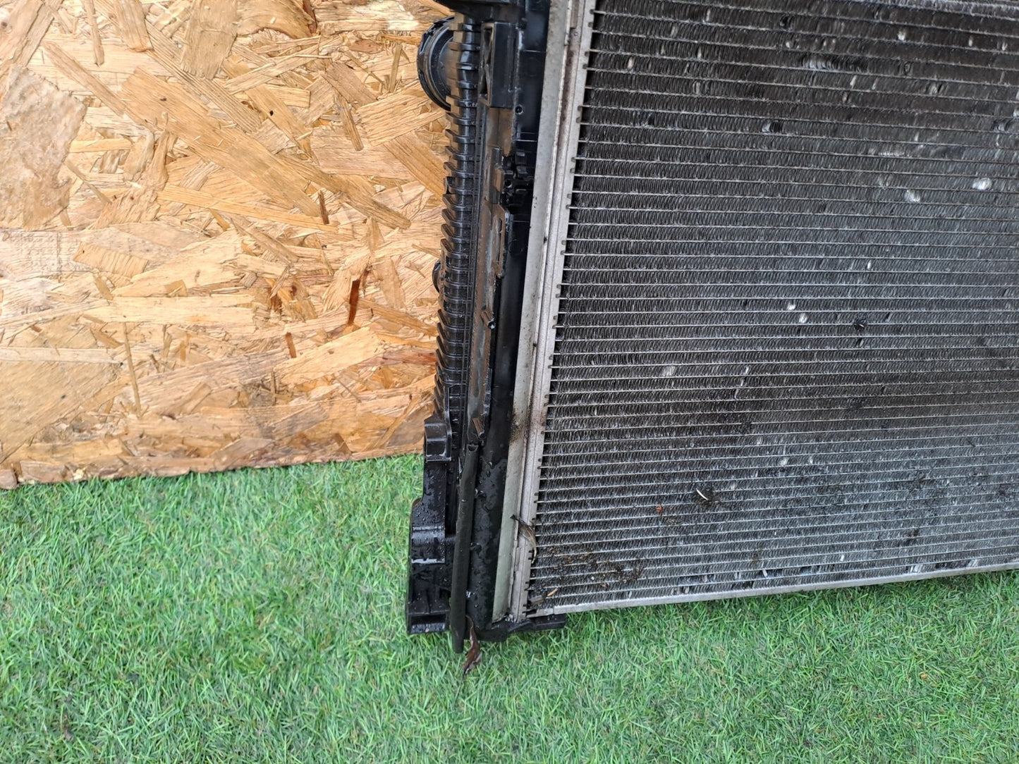 ✅Mercedes C-CLASS W204 2007-2014 COOLING RADIATOR A2045000403 Warranty xAA - Image 11