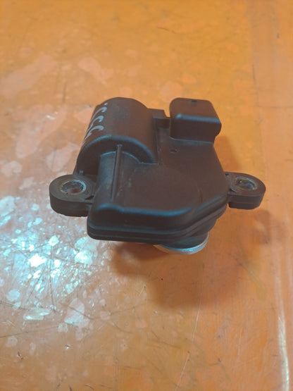 ebay-src:https://i.ebayimg.com/00/s/mtywmfgxmjaw/z/6eeaaeswcxbpqidu/$_57.jpg