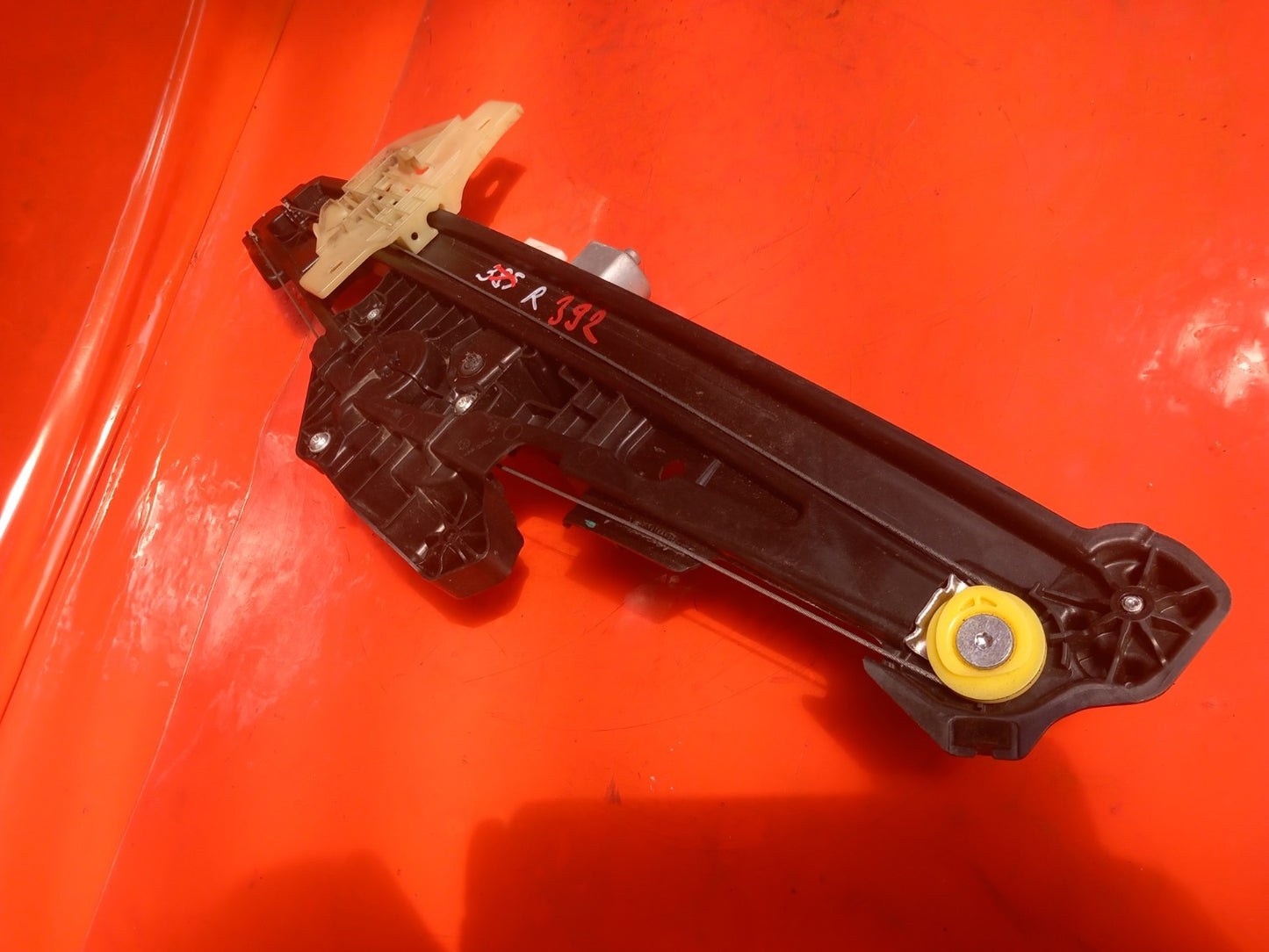 Renault Captur 1.6 Petrol 2023 Front Right Door Window Regulator 807203293R A392 - Image 8