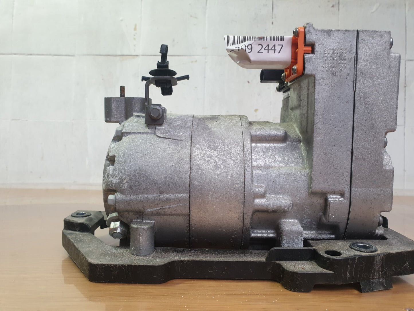 ebay-src:https://i.ebayimg.com/00/s/mtiwmfgxnjaw/z/kwgaaosweyvmtzk4/$_57.jpg