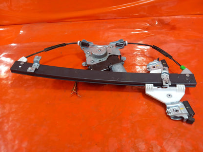 2018 Ssangyong Korando ELX Window Regulator Motor Front Right 98820-CZ010 A329 - Image 3