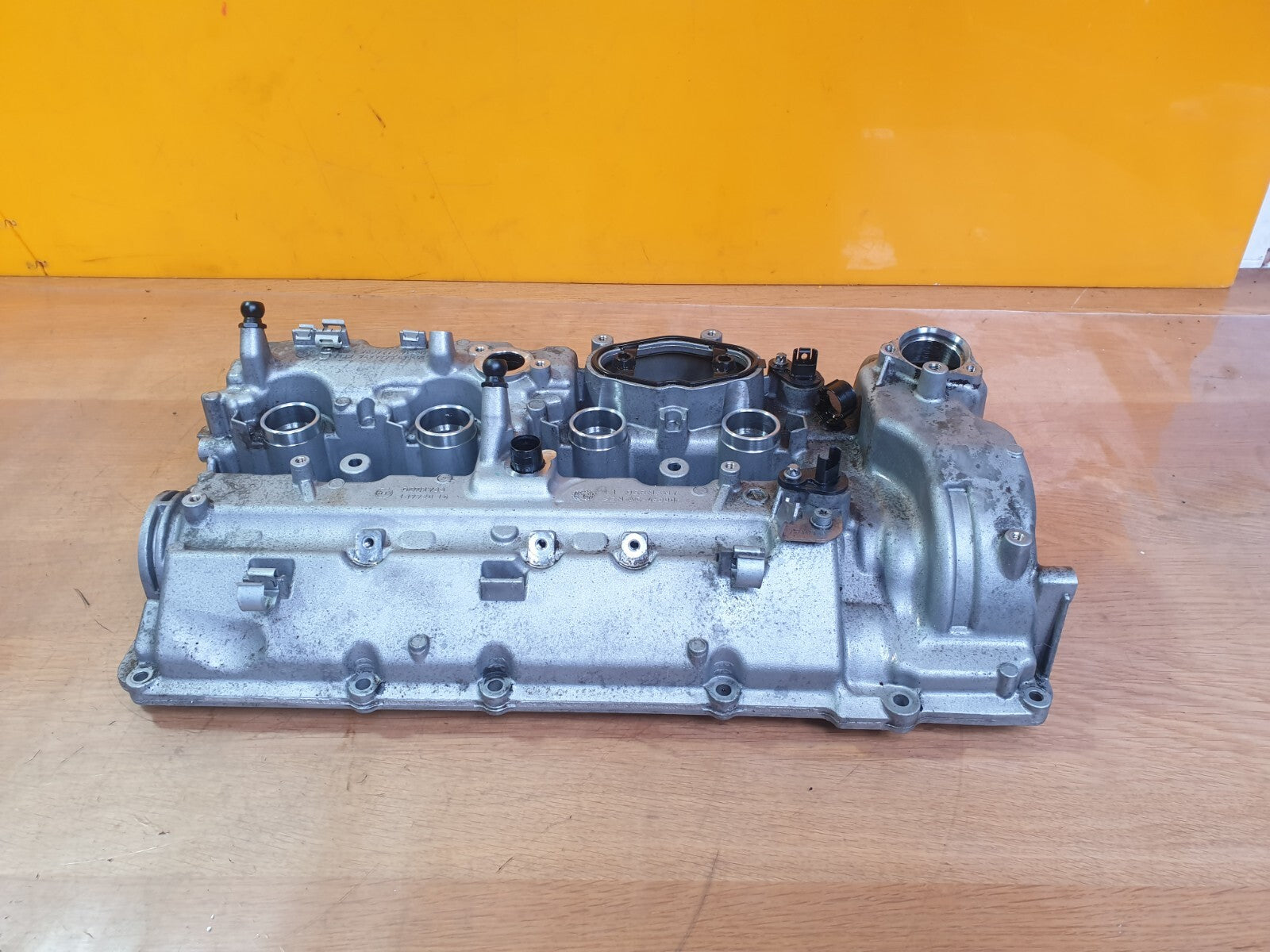 ✅2014 BMW 5 SERIES F11 4.4P ENGINE ROCKER VALVE COVER RIGHT SIDE + WARRANTY A153 - Image 2