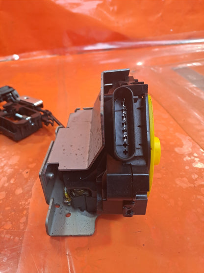 ebay-src:https://i.ebayimg.com/00/s/mtywmfgxmjaw/z/dymaaesw7p9pifvg/$_57.jpg