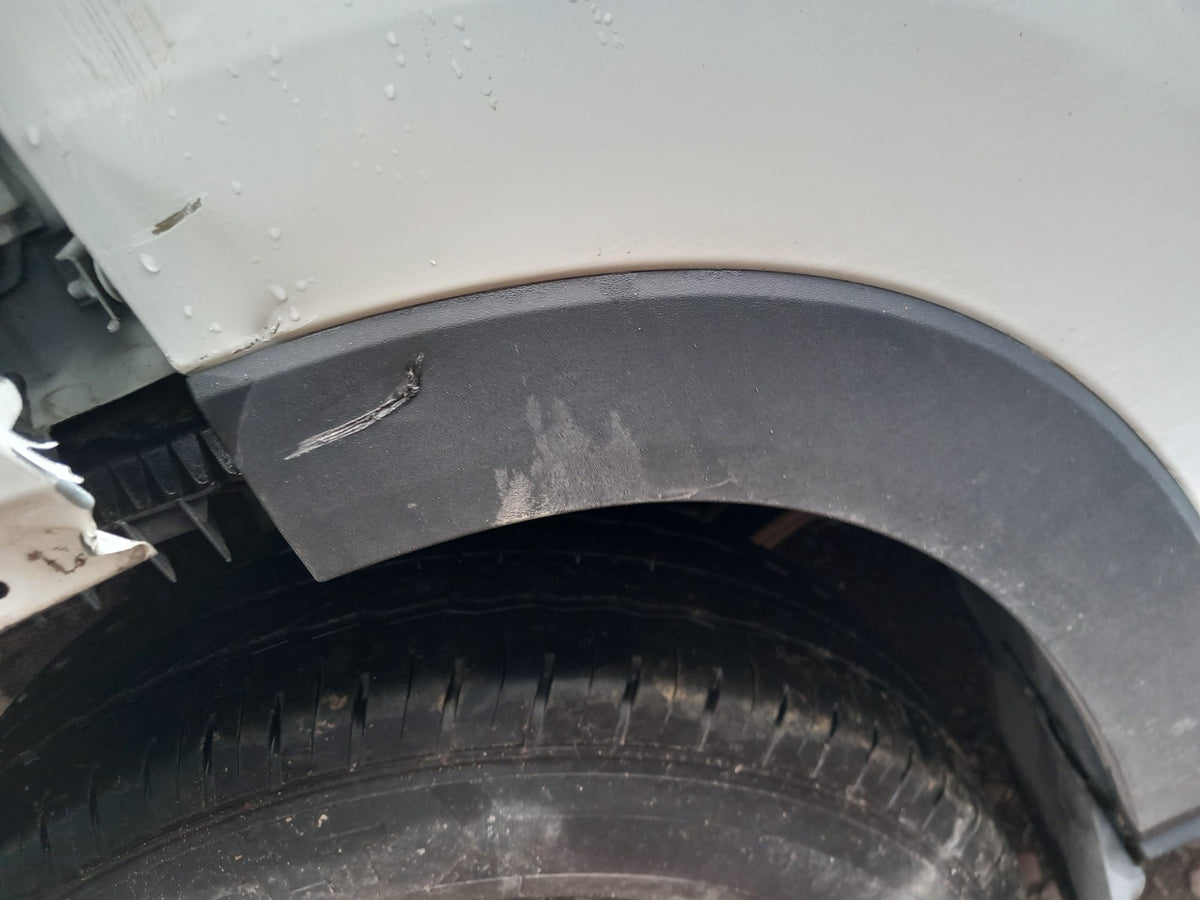2023 Maxus Deliver 9 Front Left Wheel Arch Trim Warranty A425 - Image 2