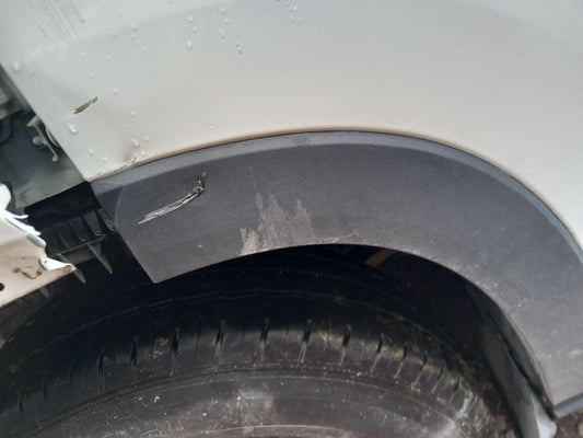 2023 Maxus Deliver 9 Front Left Wheel Arch Trim Warranty A425 - Image 2