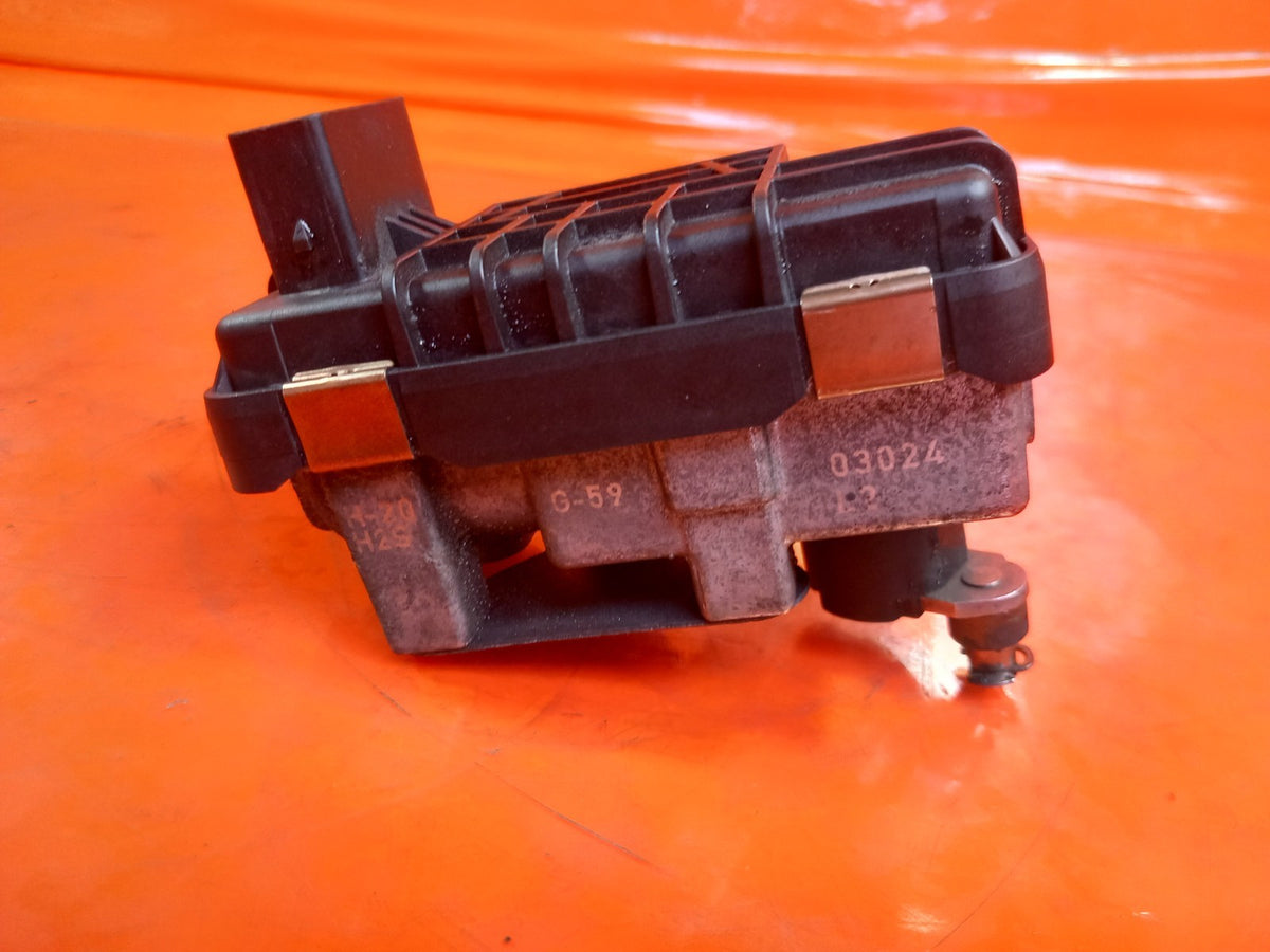 ebay-src:https://i.ebayimg.com/00/s/mtiwmfgxnjaw/z/dykaaesw1ufqcxh9/$_57.jpg