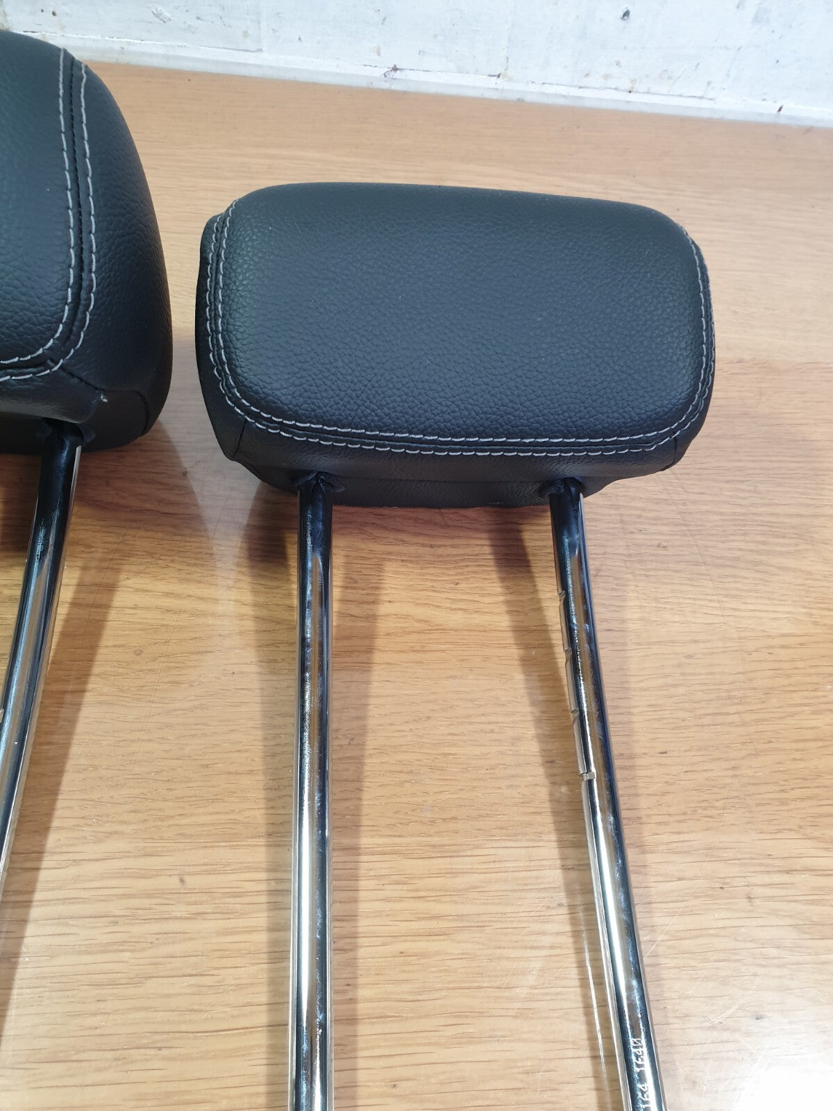 ✅2014 Mercedes C Class W205 Rear Seat Headrest Set + Warranty A147 - Image 4