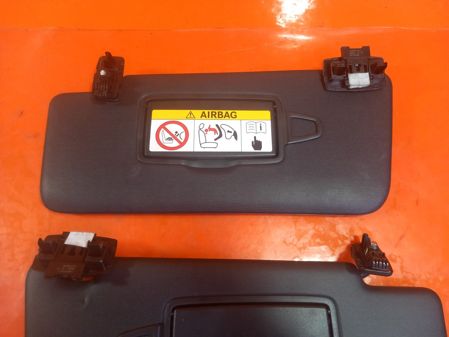 2025 Mercedes GLE W167 AMG Sun Visor Pair A0998210011 Warranty A397 - Image 2