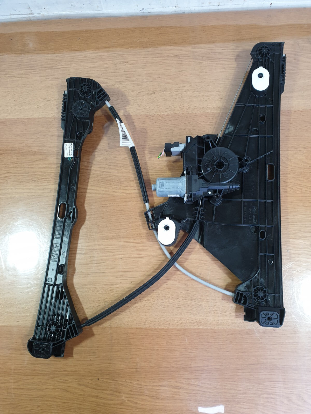✅Peugeot 208 2020 FRONT RIGHT WINDOW REGULATOR WITH MOTOR 9829043380 A197 - Image 2