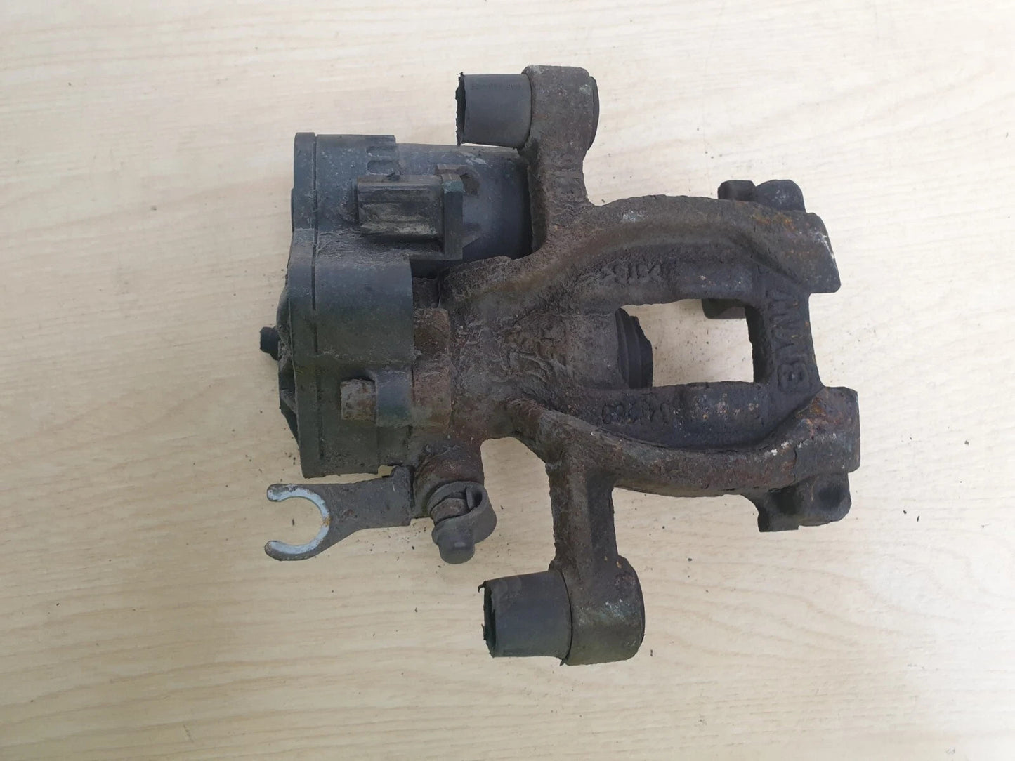 ebay-src:https://i.ebayimg.com/00/s/mtiwmfgxnjaw/z/pmaaaeswvsrp37jt/$_57.jpg