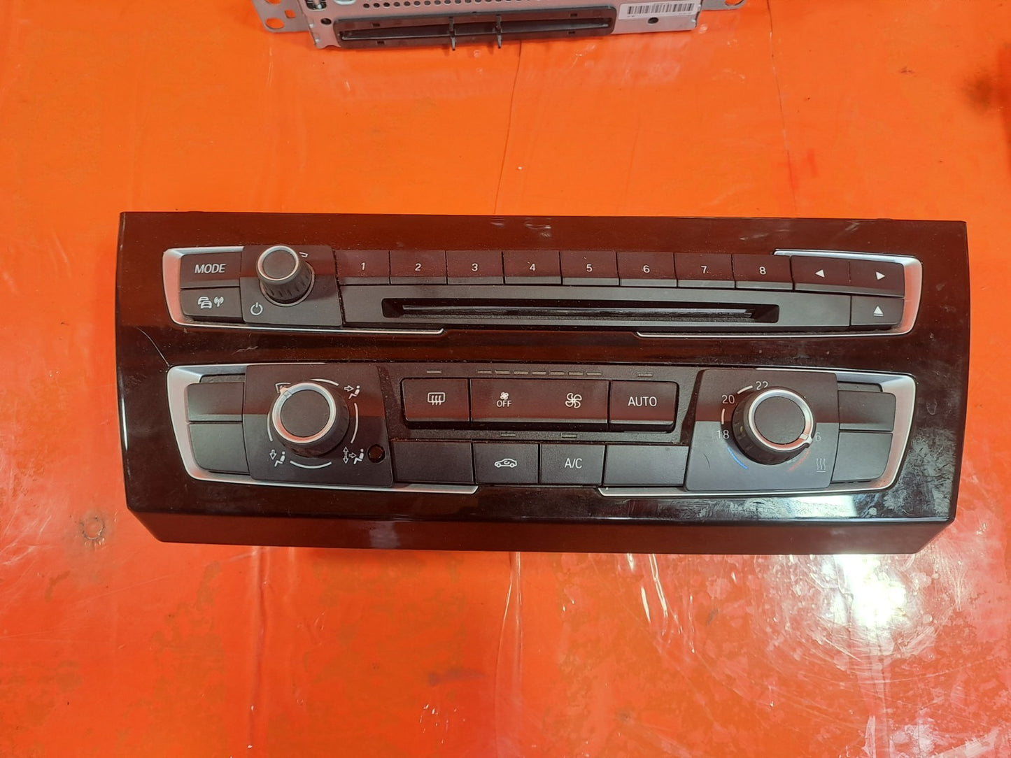 ✅2015 BMW 1 Series Sport F20 Sat Nav Radio CD Player Head Unit Display IDrive - Image 5