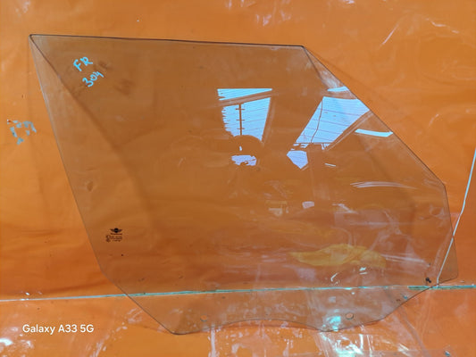 ✅MINI COUNTRYMAN ONE D MK3 1.6 DIESEL 2013 FRONT RIGHT DOOR WINDOW GLASS A304 - Image 1