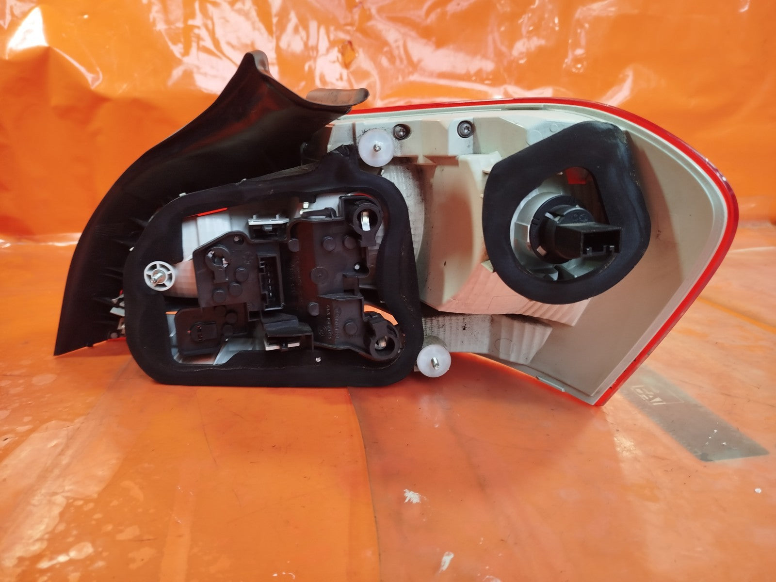 ebay-src:https://i.ebayimg.com/00/s/mtiwmfgxnjaw/z/dpsaaeswverpc7bz/$_57.jpg