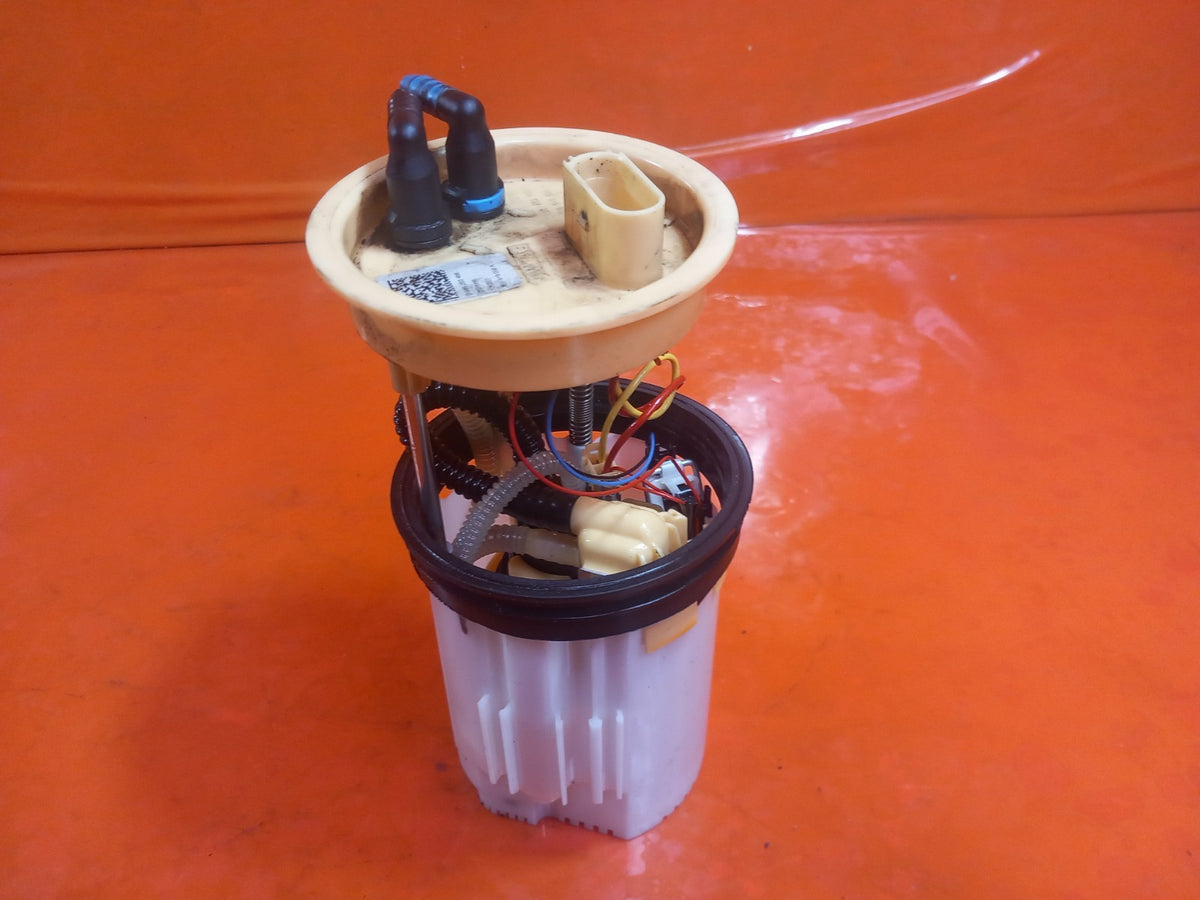 VW Transporter T30 2.0 Diesel 2021 CXHC In Tank Fuel Pump Sender Unit A412 - Image 8
