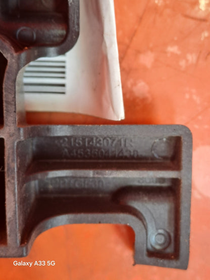 ✅SMART EQ FORFOUR 2020 RADIATOR BRACKET MOUNT SUPPORT PAIR A4535041438 215143071 - Image 12