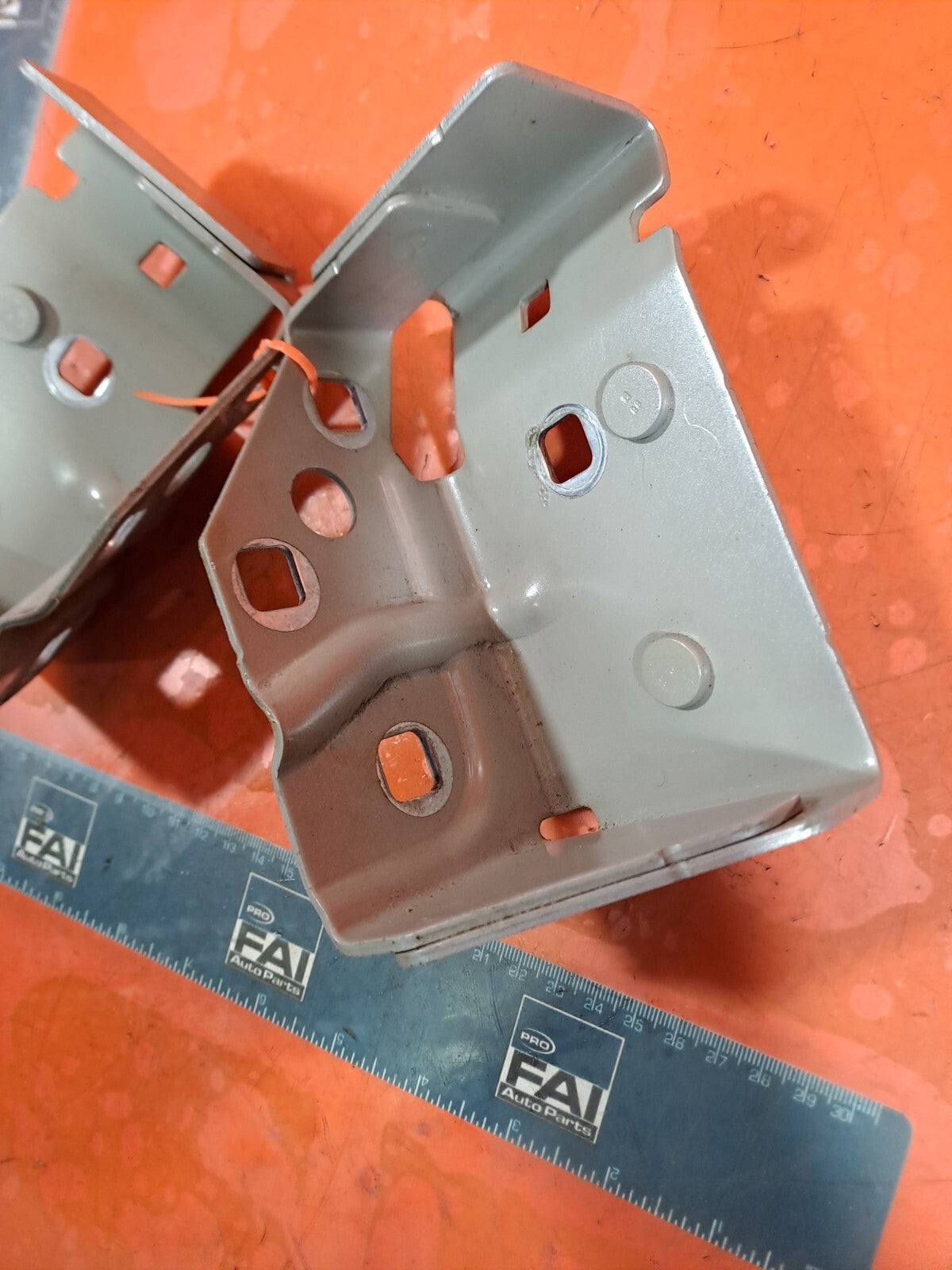 ✅Renault Trafic III Sl27 Sport 2016 1.6 Diesel BONNET HINGES 93451643B 98451653B - Image 2