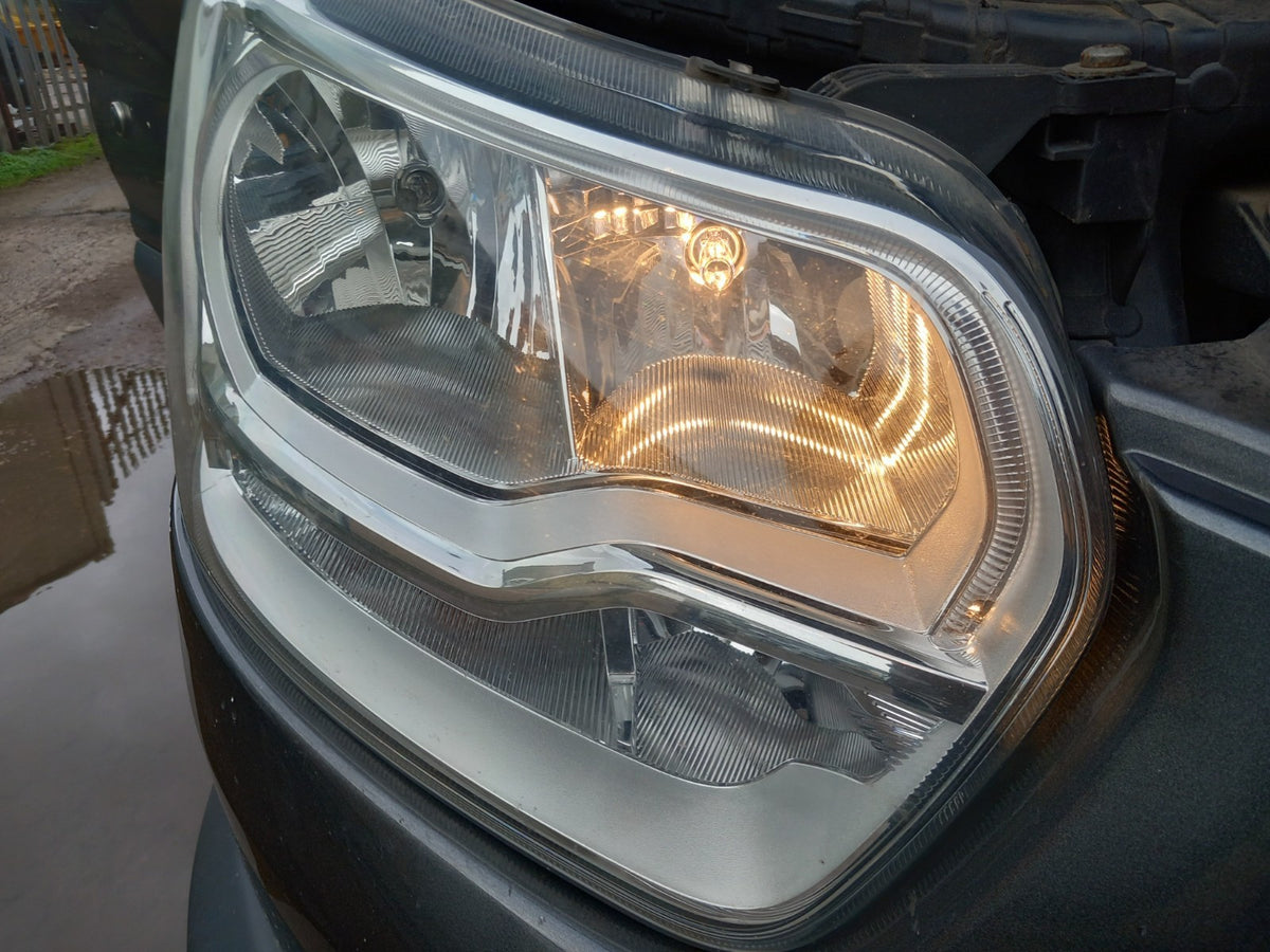 2019 Ford Transit 310 Right Driver Side Headlight BK31-13D152-AG Warranty A424 - Image 4