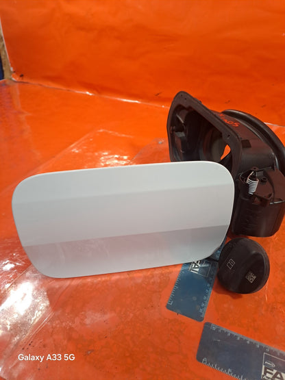 ✅2022 BMW 3 SERIES G21 FUEL FILLER FLAP 9452488 WHITE + WARRANTY A305 - Image 2
