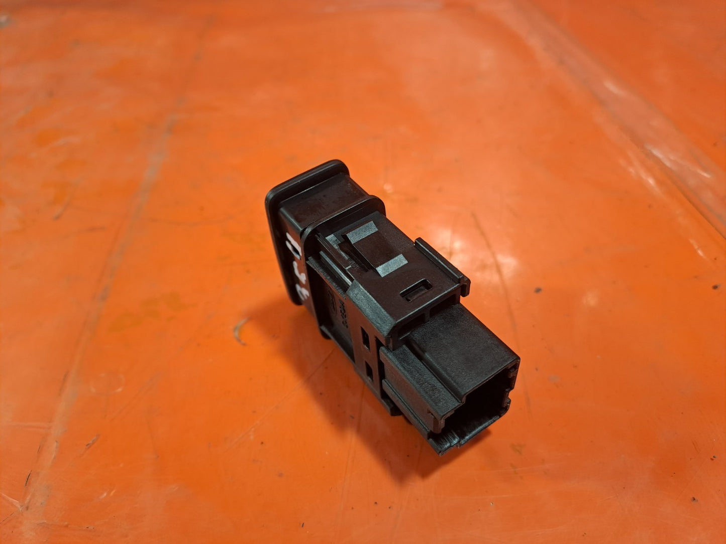 ✅2019 Ford Focus MK4 ST-Line Tailgate Release Switch Button JX7T-19B514-AA A354 - Image 5