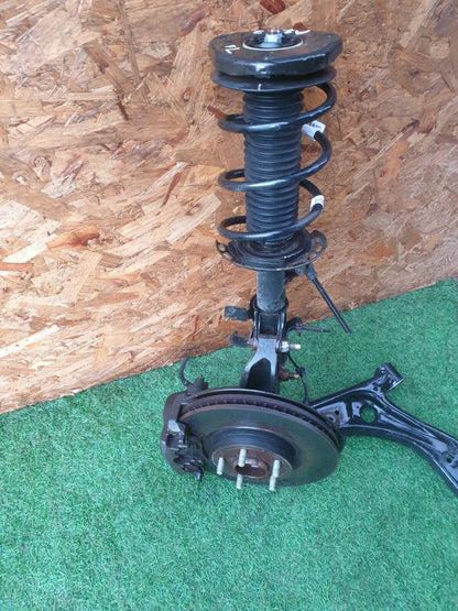 ✅2018-2025 FORD FOCUS MK4 FRONT LEFT SUSPENSION LEG WHEEL HUB JX6118K001EEF A242 - Image 2