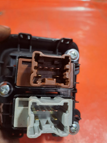 ✅NISSAN JUKE TEKNA 1.5 DIESEL 2017 HEATED SEAT CONTROL SWITCH BUTTON Warranty - Image 7