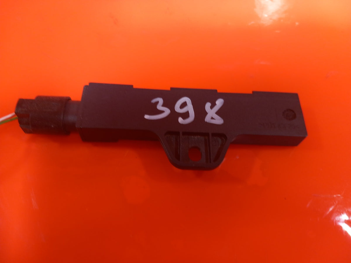 ebay-src:https://i.ebayimg.com/00/s/mtiwmfgxnjaw/z/hicaaeswrxvqwmc~/$_57.jpg