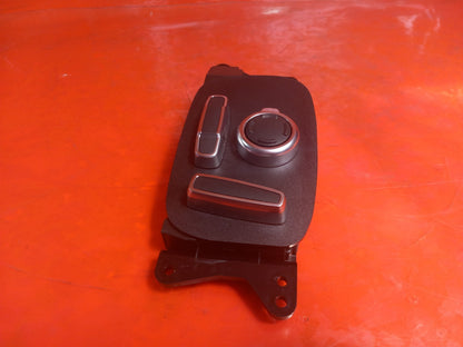 2025 Land Rover Defender L663 Seat Control Switch Button J9D3-14B566-AA A396 - Image 3