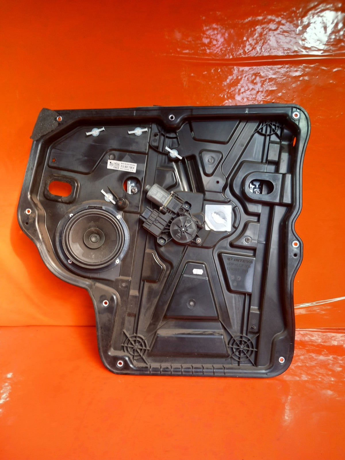 VW Transporter T30 2.0 Diesel 2021 Front Right Window Regulator 7L2837730H A410 - Image 9
