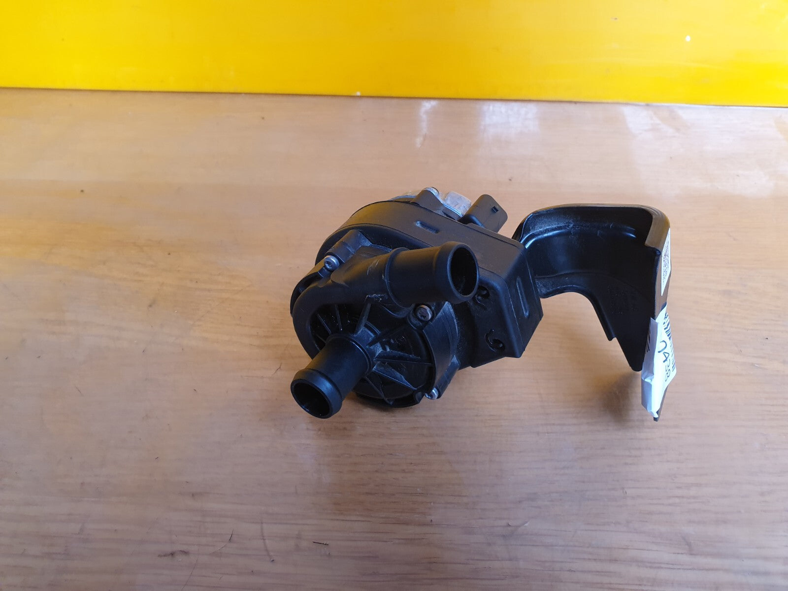 ebay-src:https://i.ebayimg.com/00/s/mtiwmfgxnjaw/z/tf0aaoswfhhmyfcs/$_57.jpg